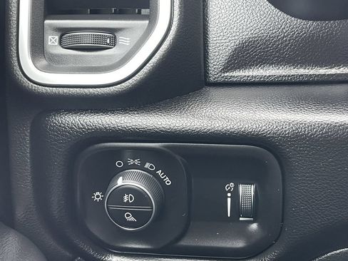 New 2026 RAM 2500 Big Horn AWD/4WD image 39