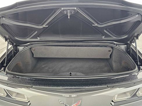 Used 2016 Chevrolet Corvette Z06 w/ 3LZ Preferred Equipment Group image 19
