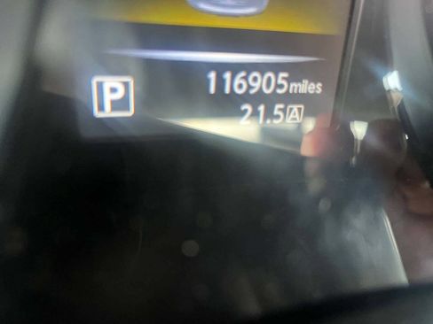 Used 2015 Nissan Rogue SV w/ SV Premium Package FWD image 7
