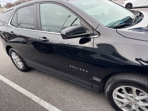 Used 2024 Chevrolet Equinox LT image 3