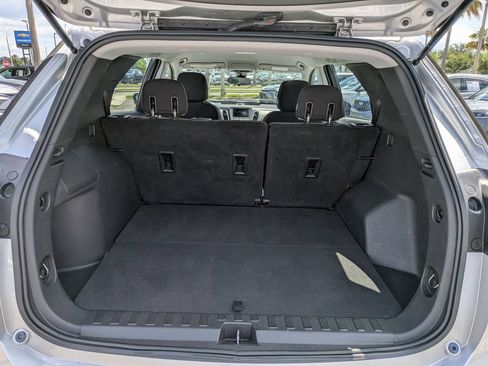 Certified 2020 Chevrolet Equinox LS FWD image 12