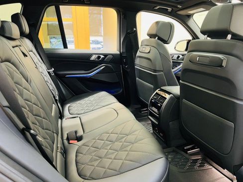 Used 2025 BMW X5 M60i w/ Parking Assistance Package image 18