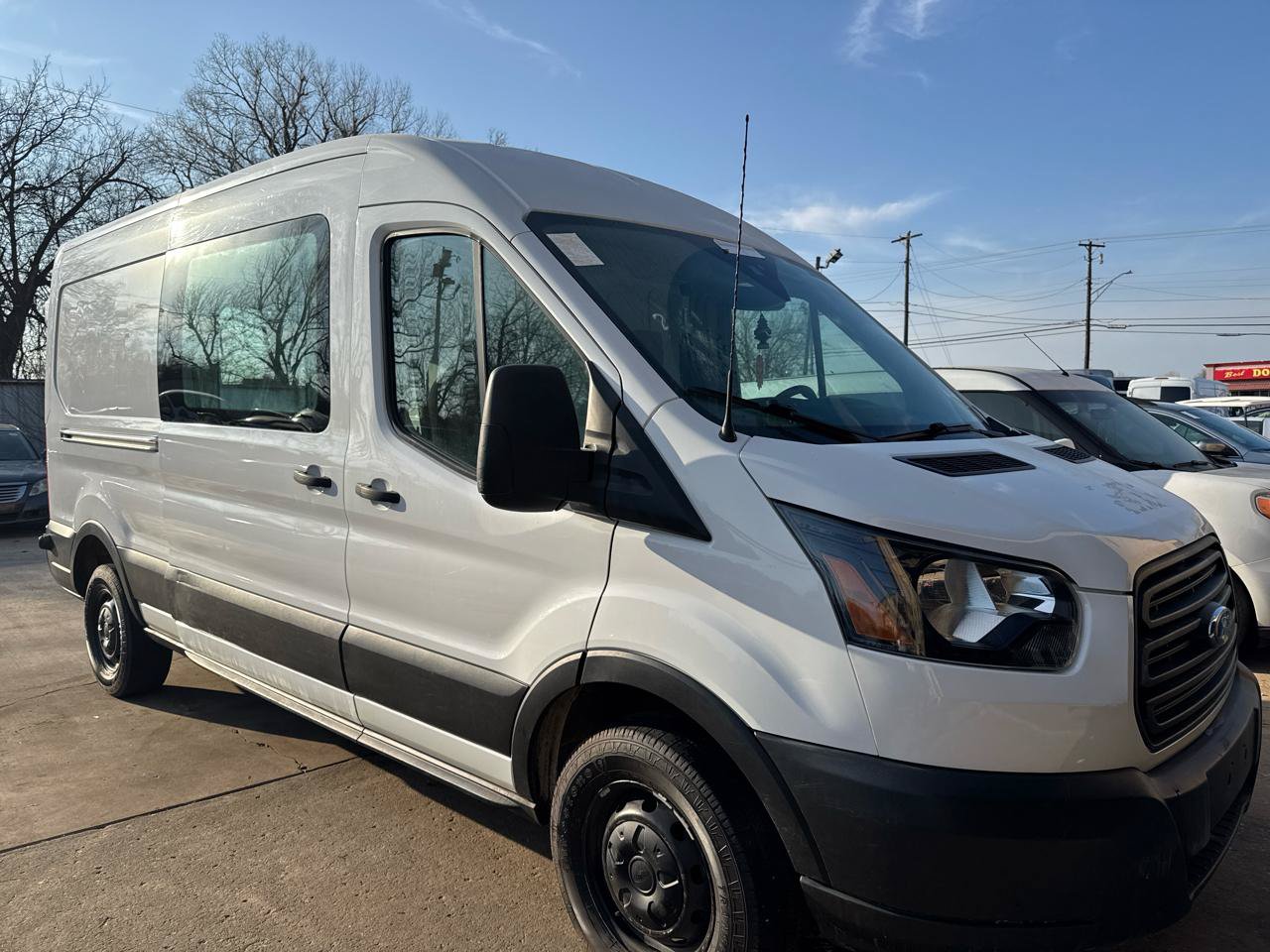Used 2019 Ford Transit 250 148 Medium Roof RWD image 32