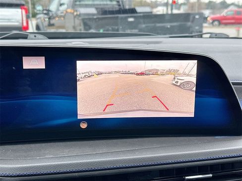 Used 2024 Cadillac XT4 Sport image 23