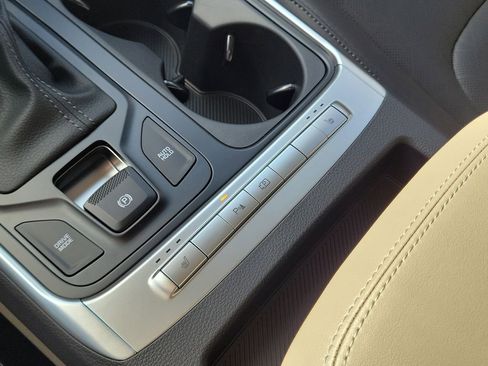 New 2026 Kia Carnival FWD image 34