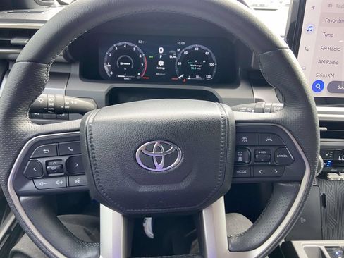 Used 2025 Toyota 4Runner TRD Sport Premium AWD/4WD image 34