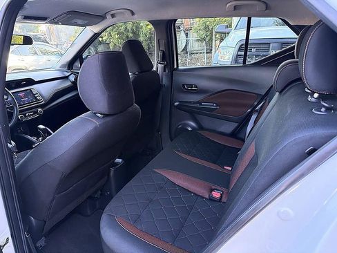 Used 2019 Nissan Kicks SR FWD image 10