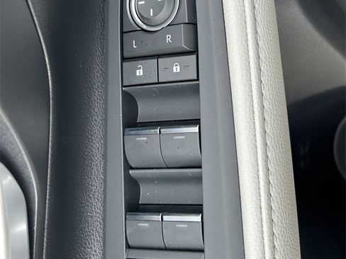 Used 2026 Toyota Grand Highlander XLE image 27