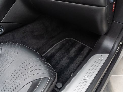 Used 2019 Aston Martin DB11 Volante image 68