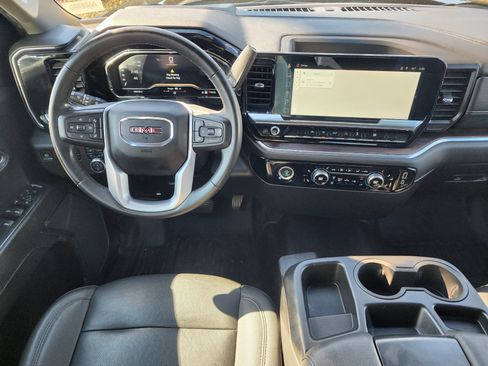 Used 2024 GMC Sierra 1500 SLT image 21