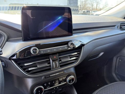 Used 2025 Ford Escape Active image 16