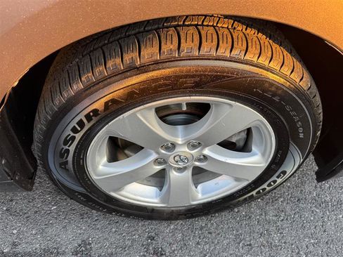 Used 2013 Toyota Sienna LE image 32