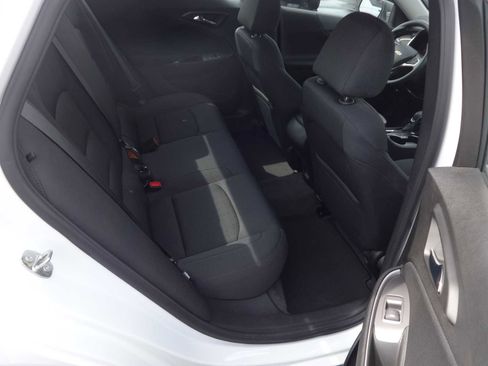 Used 2021 Chevrolet Malibu LS image 8