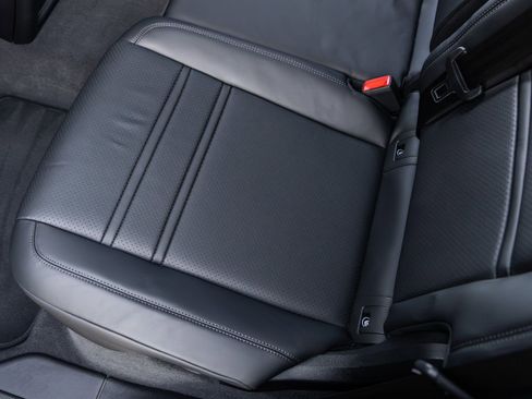 Certified 2025 Porsche Cayenne GTS w/ Technology Package image 33