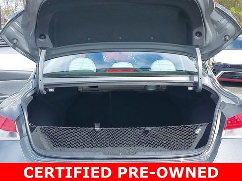 Used 2025 Hyundai Elantra Limited FWD image 13