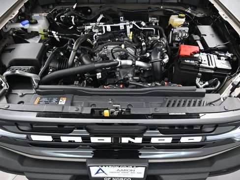 Used 2025 Ford Bronco Outer Banks image 13