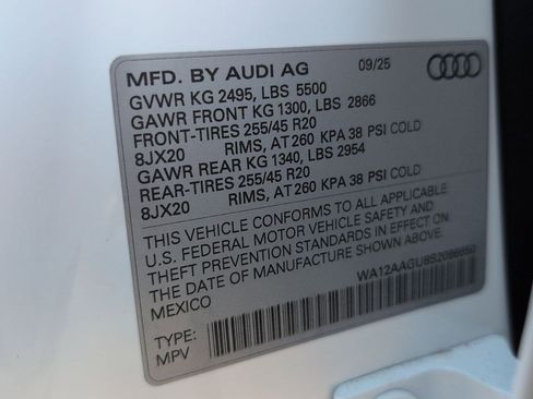 New 2025 Audi Q5 Premium Plus image 40