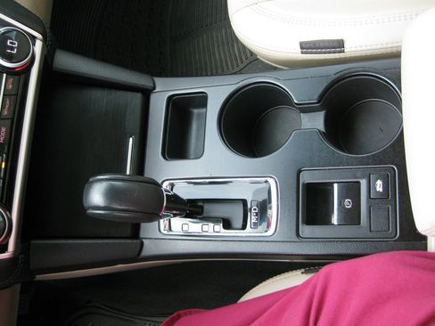 Used 2018 Subaru Legacy 2.5i Limited image 17