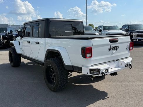 Used 2023 Jeep Gladiator Willys image 21