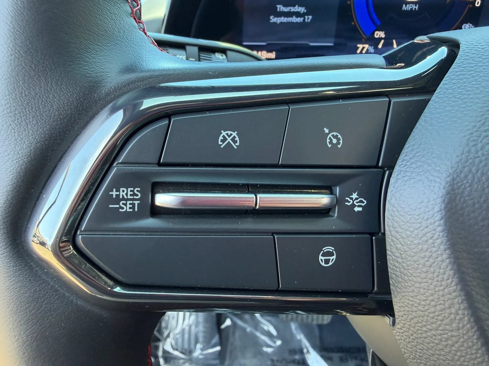 Used 2024 Chevrolet Equinox EV RS FWD image 15