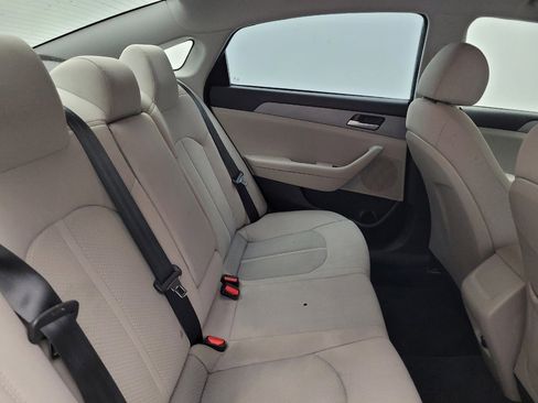 Used 2018 Hyundai Sonata SE FWD image 19