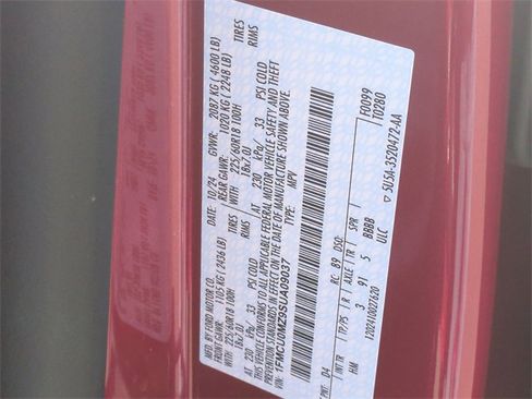 Used 2025 Ford Escape ST-Line w/ Equipment Group 301A image 38