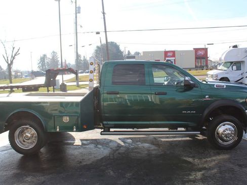 Used 2020 RAM 5500 Tradesman w/ Safety Group image 8