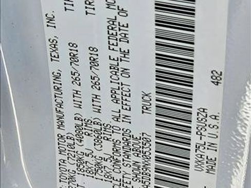 Used 2022 Toyota Tundra SR5 w/ Advanced Technology Package image 23