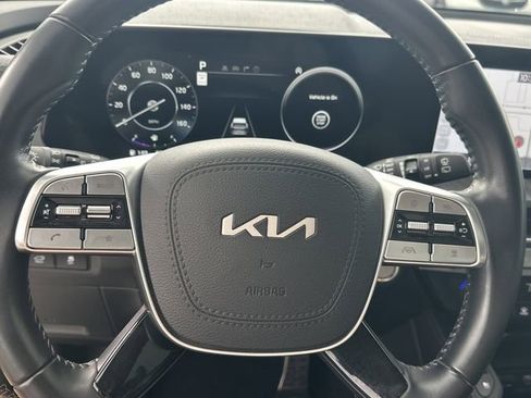 Certified 2024 Kia Telluride SX w/ Towing Package FWD image 22