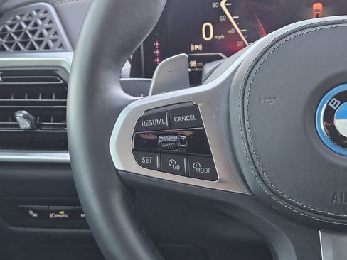 Used 2025 BMW X5 xDrive50e w/ Executive Package image 27