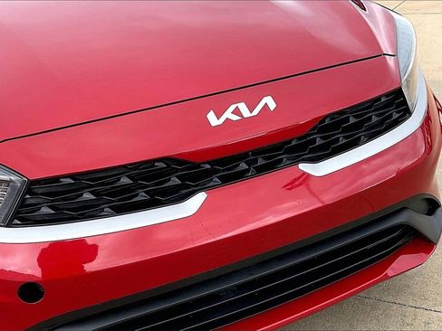 Certified 2024 Kia Forte LXS image 28