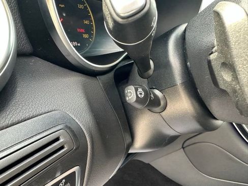 Used 2022 Mercedes-Benz GLC 300 4MATIC image 15