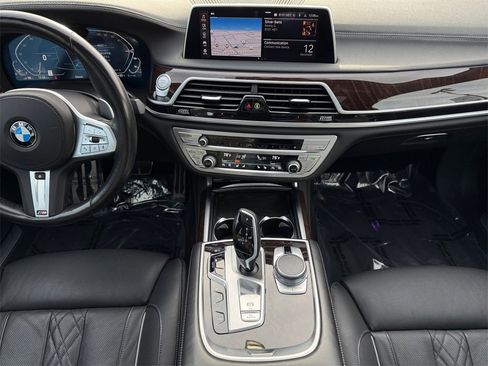 Used 2021 BMW 745e xDrive 745e xDrive w/ M Sport Package image 11