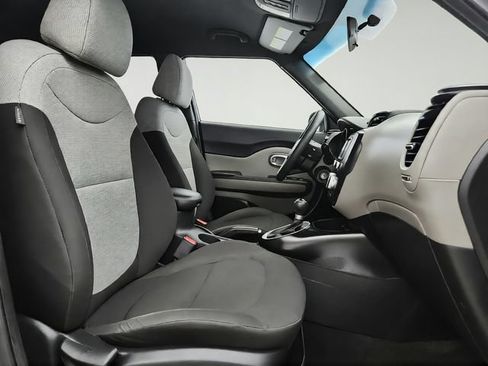 Used 2019 Kia Soul FWD image 21