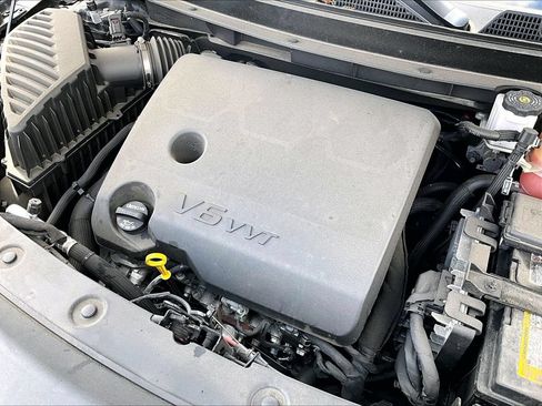 Used 2023 Buick Enclave Essence AWD/4WD image 33