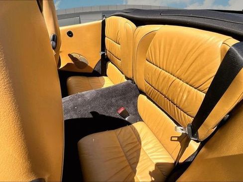 Used 2000 Porsche 911 Carrera RWD image 24