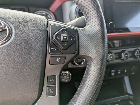 Certified 2018 Toyota Tacoma TRD Sport image 23