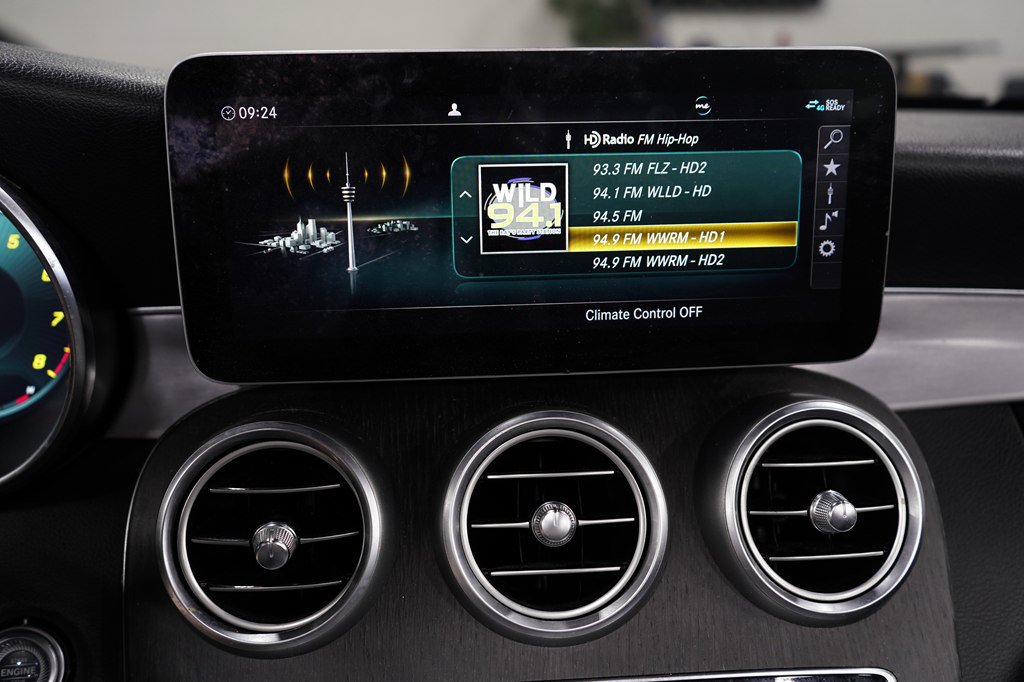 Used 2020 Mercedes-Benz C 300 Cabriolet w/ AMG Line image 21