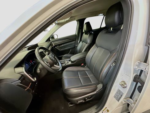 Used 2025 MAZDA CX-50 AWD 2.5 Hybrid w/ Premium Pkg image 13