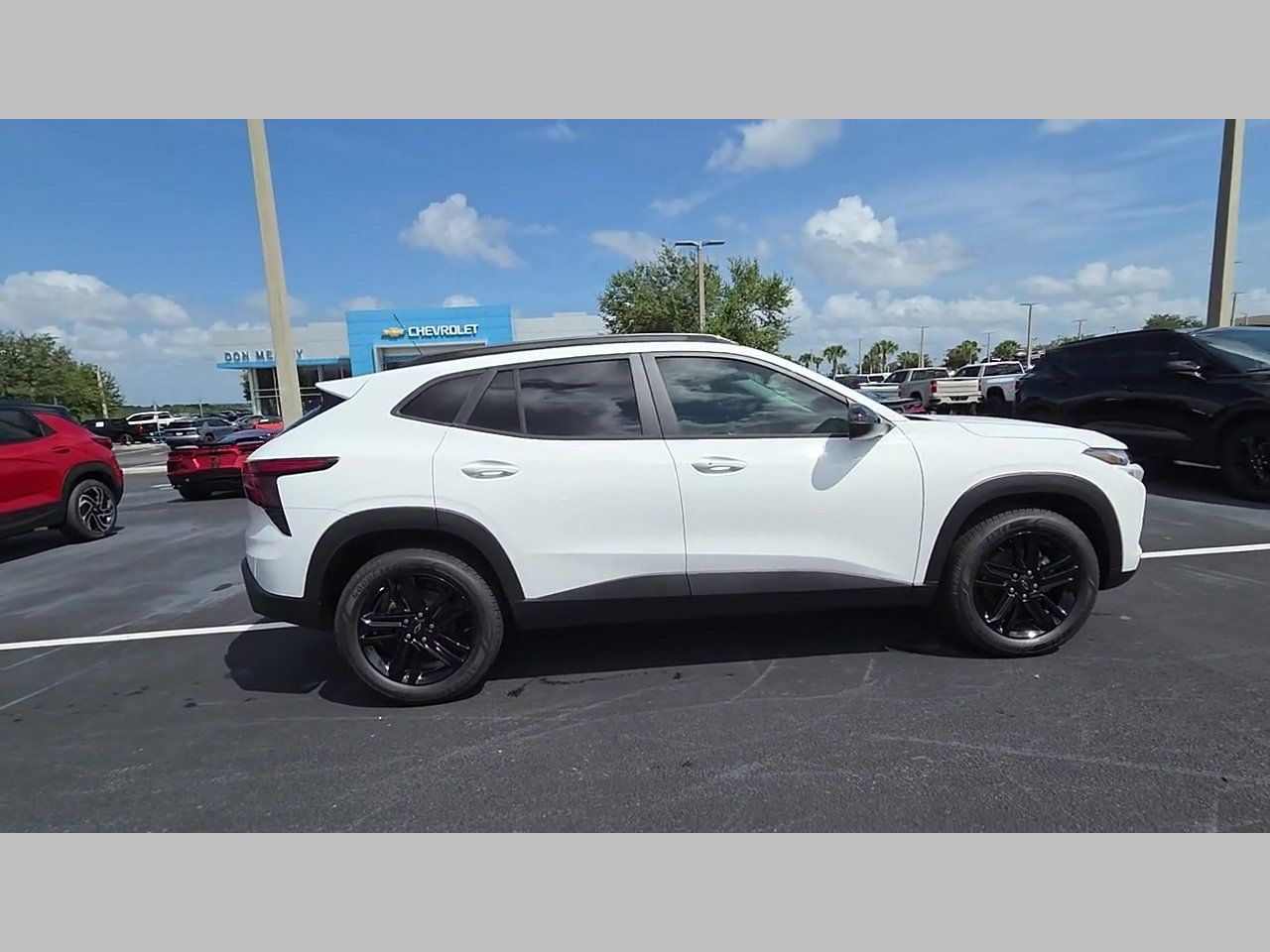 New 2026 Chevrolet Trax ACTIV w/ Sunroof Package FWD image 18