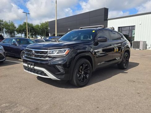 Used 2023 Volkswagen Atlas Cross Sport SE w/ Panoramic Sunroof Package AWD/4WD image 4