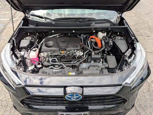 Used 2024 Toyota RAV4 SE w/ Convenience Package image 55