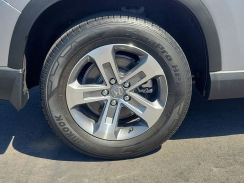 Certified 2023 Honda Pilot EX-L image 6