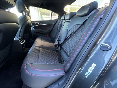 Used 2025 Genesis G70 3.3T Advanced w/ Sport Prestige Package image 25