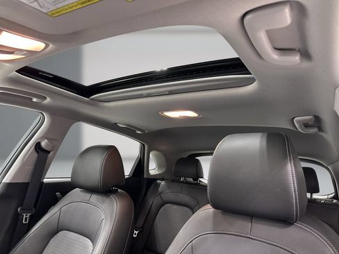 Used 2021 Hyundai Kona Limited w/ Cargo Package FWD image 18