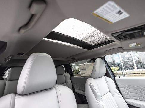 New 2026 Mitsubishi Outlander SEL image 30