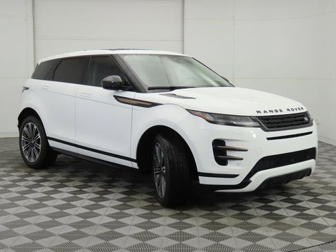 Used 2024 Land Rover Range Rover Evoque Dynamic SE image 3
