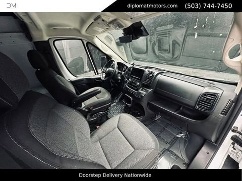 Used 2025 RAM ProMaster 2500 w/ Safety Group FWD image 18