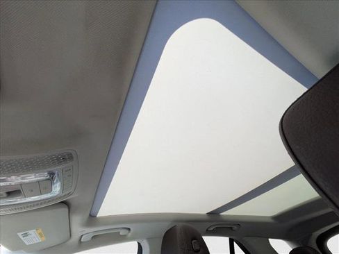 Used 2023 Mercedes-Benz GLE 350 4MATIC image 17