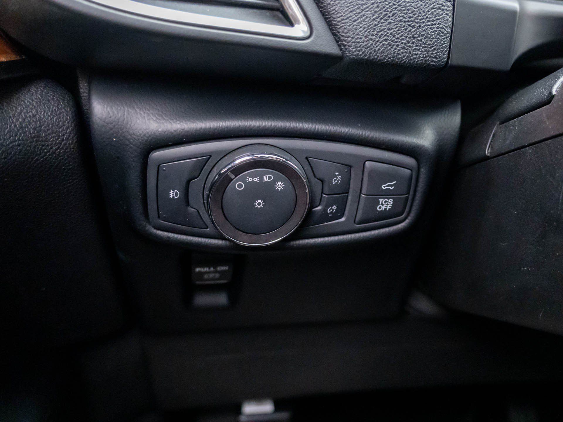 Used 2019 Lincoln Nautilus Select AWD/4WD image 26